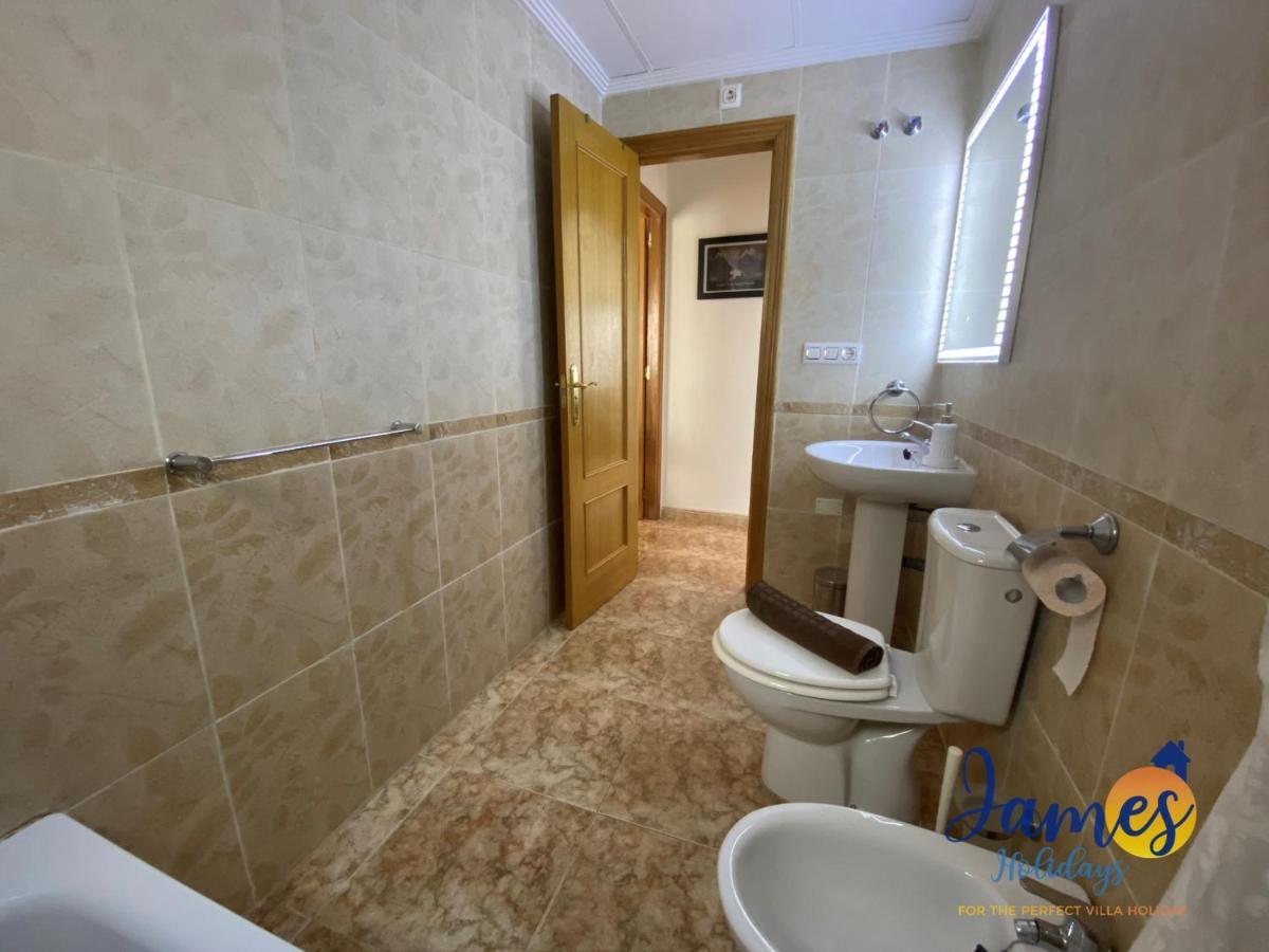 La Cinuelica, R3 1St Floor Apartment Com Pool L129 托雷维耶哈 外观 照片