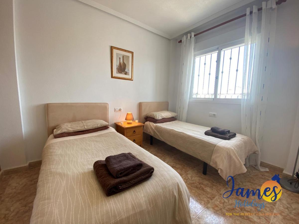La Cinuelica, R3 1St Floor Apartment Com Pool L129 托雷维耶哈 外观 照片