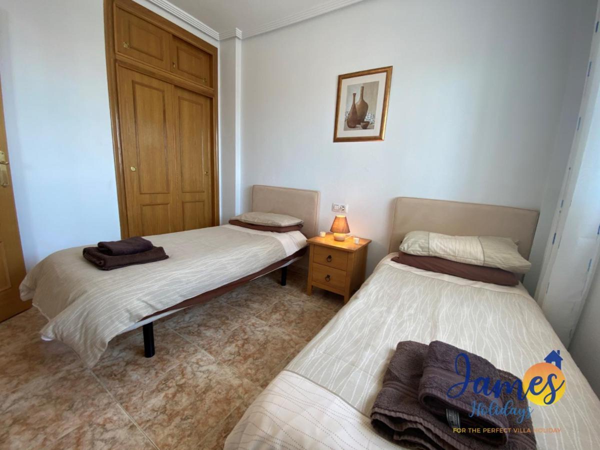 La Cinuelica, R3 1St Floor Apartment Com Pool L129 托雷维耶哈 外观 照片